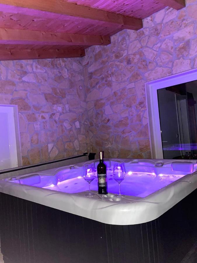 Villa Mateo With Private Pool Gruda 外观 照片